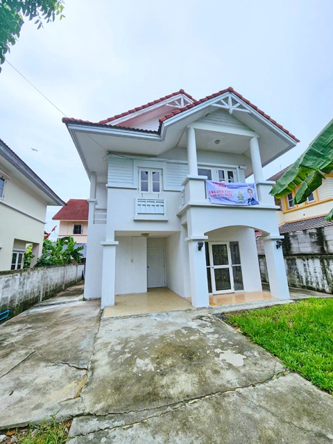 สุวินทวงศ์ 38-48 เกษมบัณฑิต ร่มเกล้า MRT มีนบุรี ขาย-เช่าบ้านเดี่ยว 2 ชั้น ใหม่ ฟลอราวิลล์  61ตรว. 181ตรม. 4นอน 2น้ำ 6จอดรถ ตลาดนครฉลองกรุง