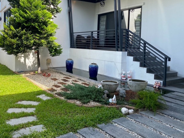 บ้านหลังใหญ่ ใกล้เมือง ติดถนนใหญ่ รีโนเวทใหม่ทั้งหมด : หมู่บ้านประชาชื่น ซอย11