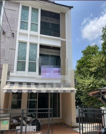 ขายทาวน์โฮมบ้านกลางเมือง บ้านกลางเมือง เอส - เซ้นส์ ศรีนครินทร์ ใกล้ห้างซีคอน พาราไดซ์