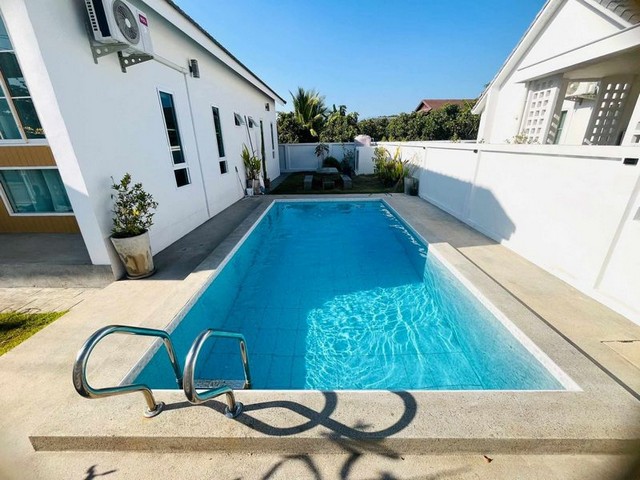 พูลวิลล่า โมเดิร์นผสมมูจิ เฟอร์ครบ ขุนคง หางดง          