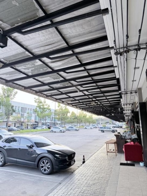 รร.นานาชาติลานนา 1.9 กม.ตลาดสดแม่เหียะ 400ม.ให้เช่าอาคารพาณิชย์ 3 ชั้น 19 ตร.วา.230 ตร.ม.3 แอร์ 