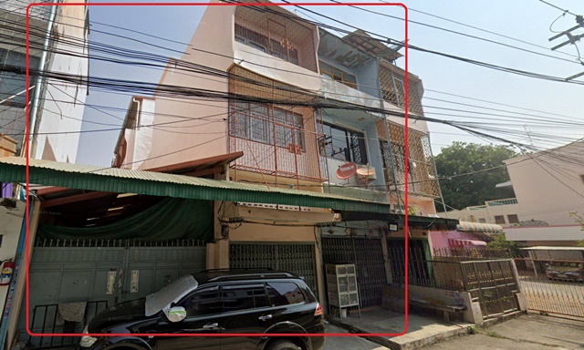 จอดรถในอาคาร 4 คัน รัชดา  MRTจรัญ3 399ม. โกดัง หรือ อาคารพาณิชย์ 4 ชั้น 3คูหา ทำเลดี 82ตรว. 1002ตร.ม. เดอะมอล์ท่าพระ 2.4 กม. วัดท่าพระ 