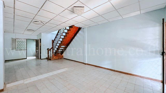 ทาวน์เฮ้าส์ สินชัย วิลล่า อ่อนนุช 36 - สุขุมวิท 77 ทำเลดี