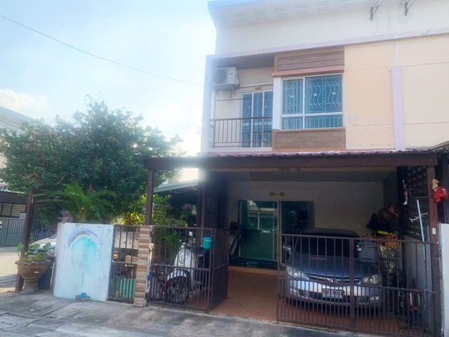 หลังมุม 3นอน ให้เช่าทาวน์เฮาส์ 2ชั้น พระราม9 ซ.พัฒนาการ 36-42 MRT หัวหมาก1.9 กม. 35ตร.วา.285ตร.ม. 