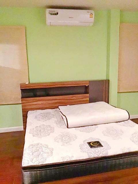 ให้เช่าบ้านเดี่ยวหรู ใหม่ 2 ชั้น บางรักน้อย ราชพฤกษ์ MRT ไทรม้า 1.5 กม.60 ตร.วา. เครื่องใช้ไฟฟ้า เต็มเฟอร์  เซ็นทรัล รัตนาธิเบศร์ 3.3 กม.