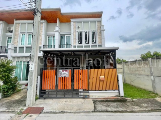 R1 ทาวน์โฮม โกลเด้น ทาวน์ 2 ปิ่นเกล้า - จรัญสนิทวงศ์ หลังริม