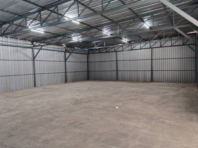 โกดังให้เช่าพร้อมออฟฟิศ  รถคอนเทนเนอร์เข้าได้ ย่านพระราม2 ท่าข้าม บางขุนเทียน