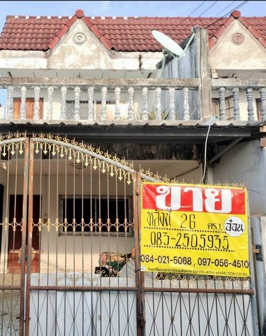 ทาวเฮ้าส์ 2 ชั้น 26 วา 3 ห้องนอน 2 ห้องน้ำ   ทำเลดี  ใจกลางเมืองนครสวรรค์   ZK412 