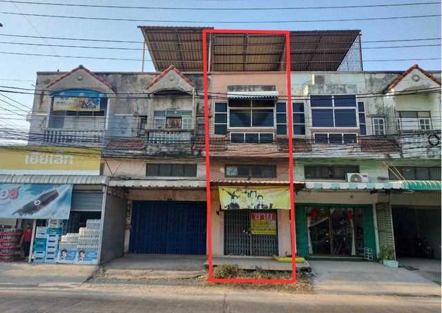  ขายอาคารพาณิชย์ 3 ชั้น   ดาดฟ้า ทำเลค้าขายสุดปัง ใจกลางเมืองนครสวรรค์   ZK411 
