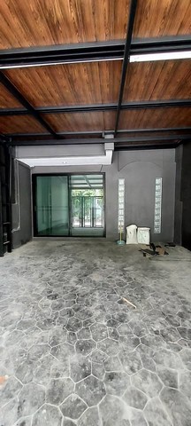 ให้เช่าทาวโฮม4ชั้นใกล้ Bts ปุณณวิถี  ซอยวชิรธรรมสาธิต สุขุมวิท 101/1  เดินทางสะดวก