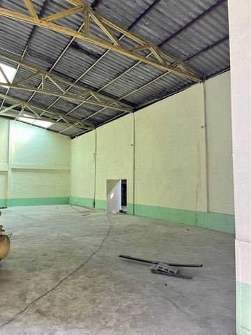 ให้เช่าโกดัง ในพื้นที่ สีม่วง รถคอนเทนเนอร์เข้าได้ ย่าน อ้อมน้อย อำเภอกระทุ่มแบน มีห้องพักคนงาน   พร้อมออฟฟิศ  มีใบอนุญาต รง.4