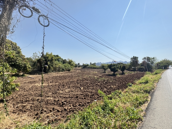  ขายที่ดินเปล่าติดถนน 940 บาท/ตร.ว (เท่าราคาประเมินกรมที่ดิน) อ.พระพุทธบาท จังหวัดสระบุรี