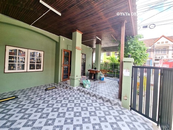 ขาย ทาวน์เฮ้าส์ หลังมุม หมู้บ้านลภาวัน 8 บางบัวทอง นนทบุรี