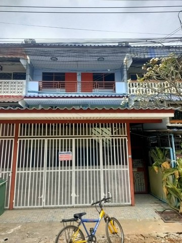 RENT บ้านเฉพาะชั้น3 ไม่ใช่ทั้งหลัง  บ้านทาวเฮ้าส์ 3 ชั้น ขนาด 28 ตารางวา ใกล้เดอะมอลบางกะปิ
