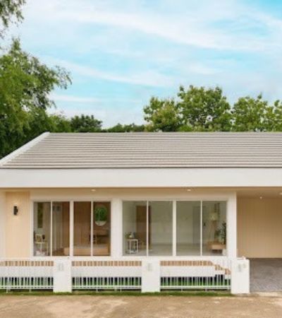 บ้านสไตล์มินิมอล บิ้วอินทั้งหลัง Corinth Village, Canaan แปลง 1, ใกล้ตลาดท่ารั้ว 2 นาที