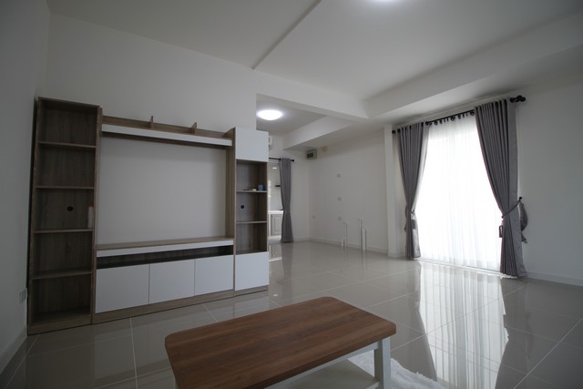 ขาย บ้านหลังมุม วิลลาจจิโอ พระราม 2 Villaggio Rama 2  รีโนเวทใหม่สวยๆ   2.89 ลบ.