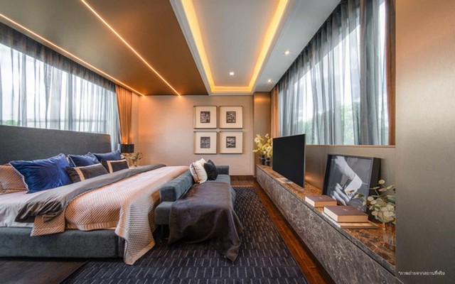 Luxury House For Sale บ้านหรู 3 ชั้น The Gentry Cultivar Rama 9 เขตสะพานสูง กรุงเทพมหานคร