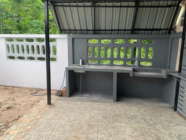 ขายบ้านทาวเฮ้าส์ ชั้นเดียว 36 ตร.วา   หมู่บ้านสวนแก้ว2 ถ.ริมน้ำ เมืองระยอง ขายพร้อมผู้เช่า    ZST213