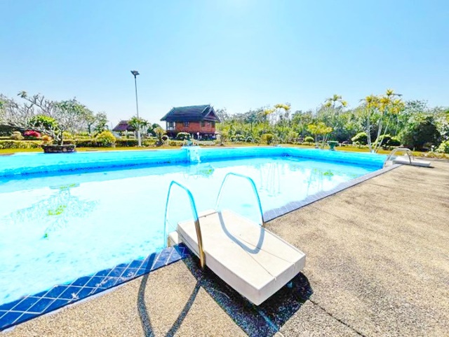 เชียงใหม่2.46กม. สระว่ายน้ำขนาดใหญ่ 1,220 ตร.วา.4,880 ตร.ม. 4 นอน 3 น้ำ สวนน้ำทูปเทร็ค