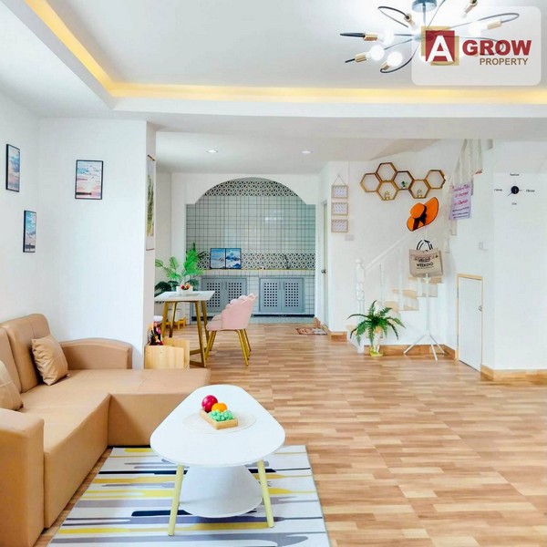 หมู่บ้านซีเค 2 ซอยหทัยราษฎร์ 39 หลังมุม วิวทุ่งนาไร่สวน ตกแต่งครบพร้อมอยู่