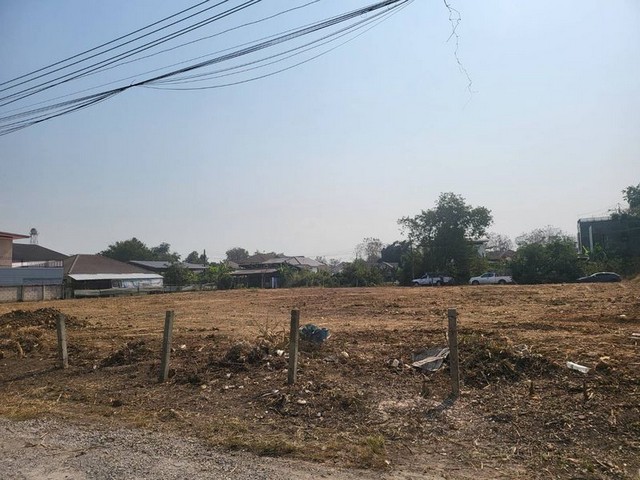 ที่ดินสวย ติดถนน3ด้าน แยกหลุยส์ สันกำแพง