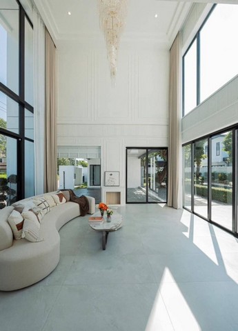 ให้เช่าพูลวิลล่าหรู ตกแต่งเรียบหรู ทำเลทอง โซนแม่เหียะ