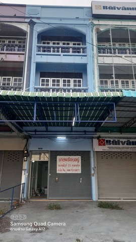 ขายอาคารพาณิชย์ 3 ชั้นครึ่ง ติดถนนหมายเลข 340 อำเภอเมือง จังหวัดสุพรรณบุรี