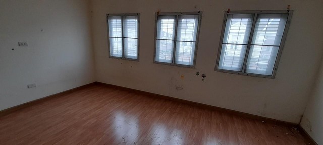 ขาย ทาวน์เฮ้าส์ ดิ เอ็กซ์คลูซีฟ สวนหลวง-พระราม 9 ประเวศ PTT00608