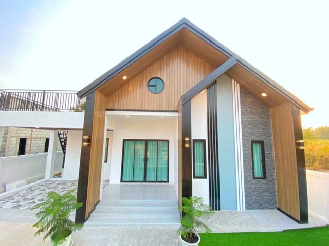 ขายบ้านสร้างใหม่บางละมุงชลบุรี พิกัดขอบอ่างมาบประชัน  ใกล้ฟลาวเวอร์แลนด์  3 ห้องนอน 2 ห้องน้ำ