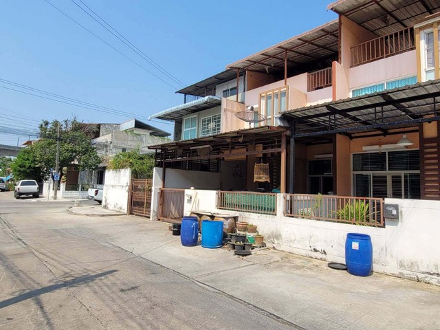 ขาย ทาวน์เฮ้าส์ เมืองทองการ์เด้นท์ พัฒนาการ ประเวศ กรุงเทพ PTT13374