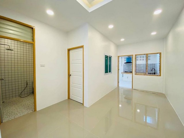 ขายทาวเฮ้าส์ชั้นเดียว รีโนเวทใหม่ มบ.กรีนวิว2 เก้ากิโล ศรีราชา TP-H1104