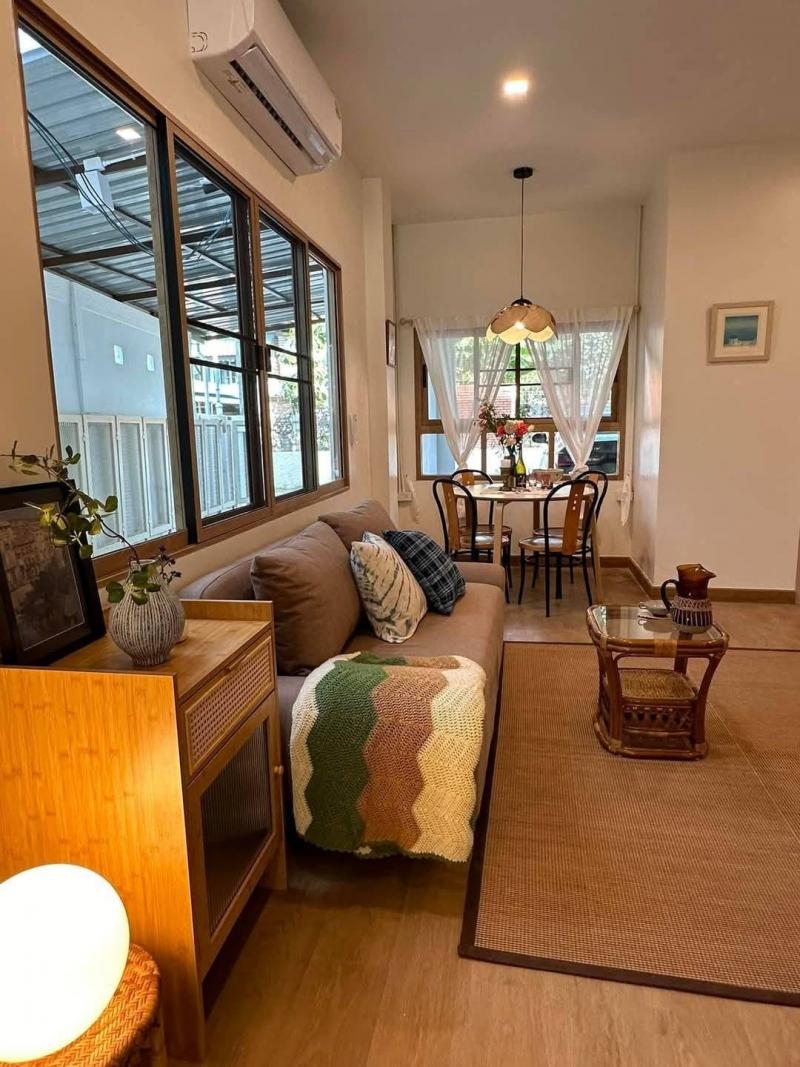 ให้เช่า 25,000 บาท/เดือน ขาย 3.69 ล้าน 35 ตรว. ทาวน์โฮม 2 ชั้น รีโนเวทใหม่ พร้อมเข้าอยู่ สภาพแวดล้อมดี #ซื้ออยู่เองหรือปล่อยเช่าได้