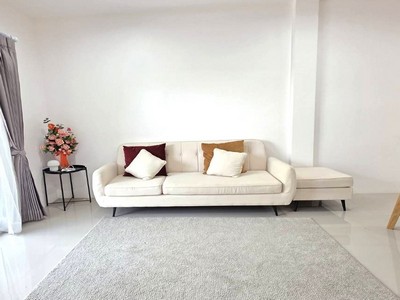 หลังนี้ตอบโจทย์ทุกความต้องการของคุณ!!ขายทาวน์โฮมขอบอ่างมาบปะชันพัทยา ต.โป่ง อ.บางละมุง จ.ชลบุรี