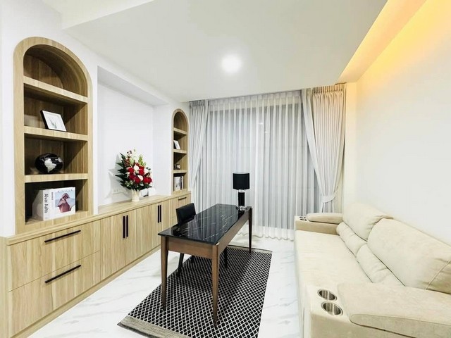 KDH0071 ขายบ้าน ทุ่งกลม ตาลหมัน ขนาด  76 ตร.วา พื้นที่ใช้สอย 304 ตรม MODERN LUXURY POOL VILLA