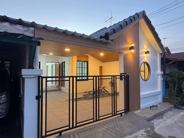 KDH0070 ขาย ทาวน์เฮ้าส์ หมู่บ้านเปี่ยมสุข  ขนาด 25.4 ตร.วา ชั้นเดียว รีโนเวทใหม่