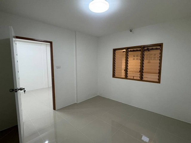 KDH0070 ขาย ทาวน์เฮ้าส์ หมู่บ้านเปี่ยมสุข  ขนาด 25.4 ตร.วา ชั้นเดียว รีโนเวทใหม่