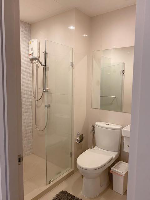 Life Sukhumvit 48 Private quiet spacious 2nd floor BTS Phra Khanong