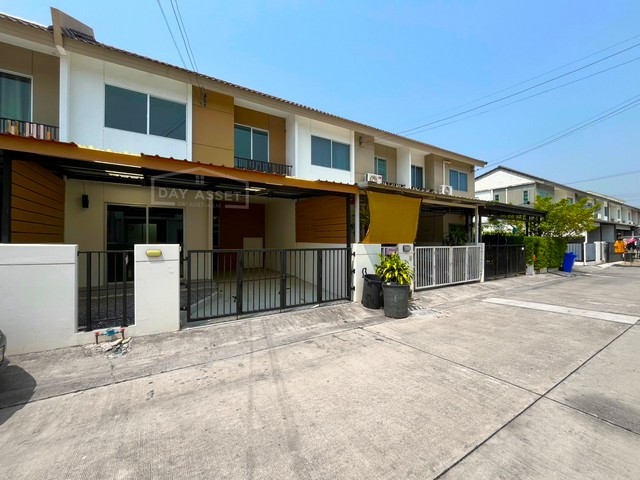 ขายทาวน์เฮาส์ 2 ชั้น หมู่บ้าน บ้านพฤกษา 112 สถานีรถไฟฟ้าคลองบางไผ่-บางใหญ่ เนื้อที่ 18.1 ตร.ว. ขายเพียง 1,990,000 ล้านบาท