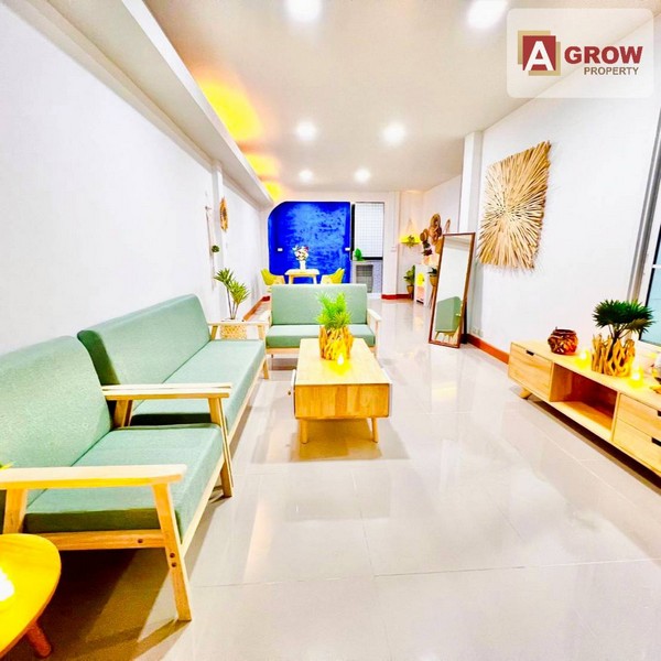 หมู่บ้านปิยวรารมย์ คลอง 4 ถนนรังสิต-นครนายก บ้านสวย ตกแต่งครบพร้อมอยู่