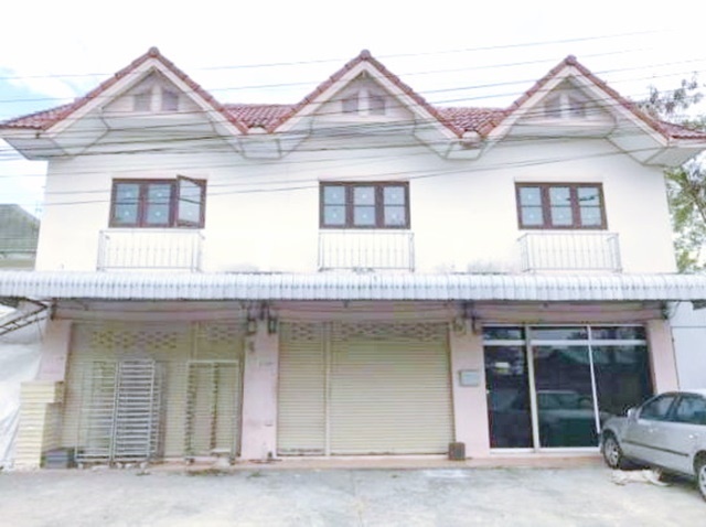 ถนนเสรีไทย 53-59 รักสัตว์ Fashion Island  ให้เช่าตึกแถว 2ชั้น  สวนสยาม-บางกะปิ  2นอน 2น้ำ The Mall บางกะปิ