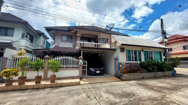 ลดราคาขายบ้านแฝด 2 ชั้น ต่อเติมเต็ม โครงการ กุลพันธ์วิลล์5 แม่เหียะ