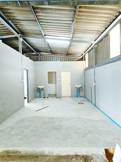 MRT หลักสอง 100ตร.วา. เดอะมอลล์ บางแค 900 ม.ให้เช่าโกดังและบ้าน 2 ชั้น  400 ตร.ม. รพ.เกษมราษฎร์ บางแค 500 ม. 2นอน 2น้ำ