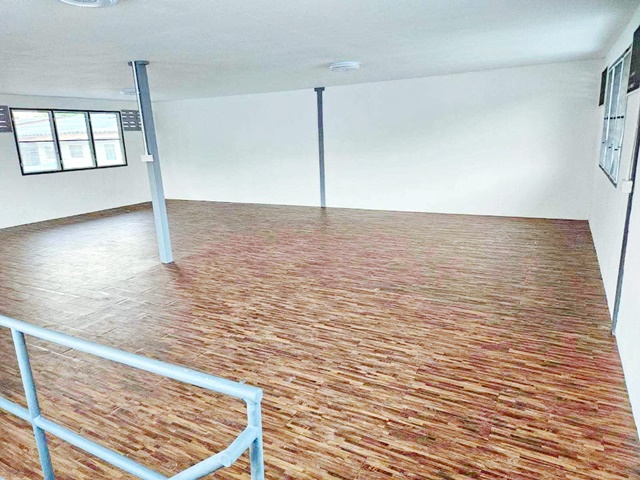 ให้เช่าบ้านและโกดัง 2 ชั้น รพ.เกษมราษฎร์ บางแค 500 ม.2นอน เดอะมอลล์ บางแค 900 ม. MRT หลักสอง  104ตร.วา. 404ตร.ม.  2น้ำ