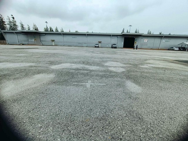 ให้เช่าโรงงานผังม่วงลายชลบุรี โรงงานอยู่ในเขตfreezone ผังม่วงลาย พื้นที่ใ้ช้สอย 1800   ตรม