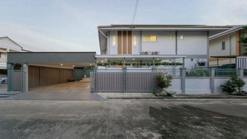 ให้เช่า 95,000 บาท/เดือน 90 ตรว. 4 นอน 5 น้ำ #เวิลด์คลับแลนด์ #หางดง บ้านหลังใหญ่ 2 ชั้น #บ้านหัวมุม #เฟอร์นิเจอร์ครบ ตกแต่งบ้านพร้อมทุกห้อง