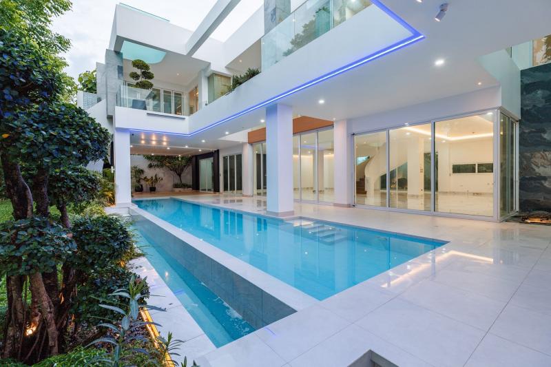 ขายบ้านใหม่พูลวิลล่าหรูู 215ตรว. 8นอน7น้ำ 34.5ลบ. หมู่บ้านเวิลด์คลับแลนด์ ต.หนองควาย อ.หางดง เชียงใหม่