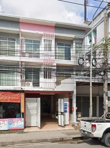 ให้เช่าอาคารพาณิชย์ 3 ชั้น 258 ตรม. ย่านเคหะร่มเกล้า รามคำแหง ซอยมีสทีน จด GMPได้ จดทะเบียนบริษัทได้