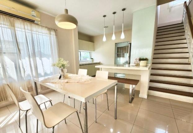 ให้เช่าบ้านเดี่ยว 2 ชั้น โครงการมัณฑนา 2 อ่อนนุช-วงแหวน เขตประเวศ ใกล้สนามบินสุวรรณภูมิ