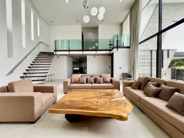 ให้เช่าพูลวิลล่า 2 ชั้น ยูนิคดีไซค์ทันสมัย โซนช่างเคี่ยน