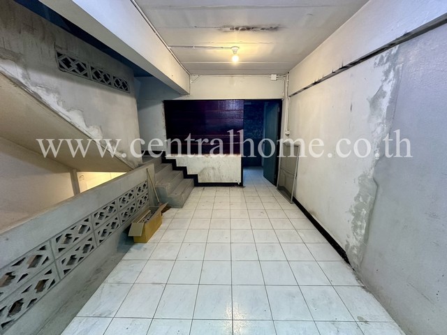 P1 อาคารพาณิชย์ 4.5 ชั้น คู้บอน 27 รามอินทรา รีโนเวทใหม่